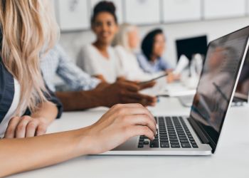 II edycja bezpłatnego programu szkoleniowego Umiejętności Jutra od Google i SGH