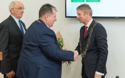 JEDNOGŁOŚNE WOTUM ZAUFANIA I ABSOLUTORIUM DLA BURMISTRZA BRUS