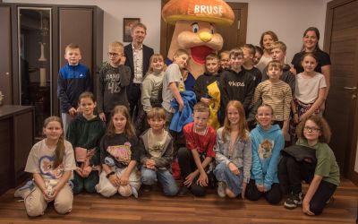 TRZECIOKLASIŚCI Z WIZYTĄ W URZĘDZIE MIEJSKIM