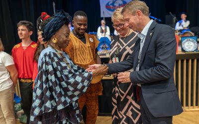 BRUSY PRZYWITAŁY UCZESTNIKÓW FESTIWALU FOLKLORYSTYCZNEGO