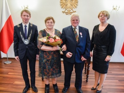 18.01 - drugie spotkanie i wręczenie medali za długoletnie pożycie małżeńskie. Łącznie uhonorowane zostały 23 pary. 
