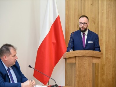29.06 - wybór nowego skarbnika Gminy Brusy Artura Rogożyńskiego