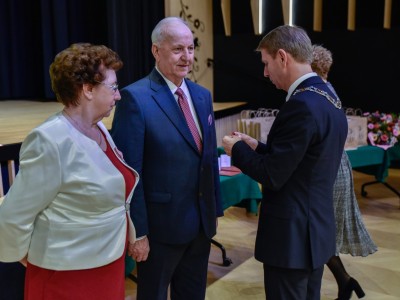 Państwo Halina i Jan Wałdochowie