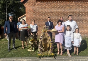 DOŻYNKI PARAFIALNE I BIAŁA NIEDZIELA W LEŚNIE