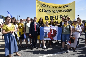 BRUSZANIE NA ŚWIATOWYM ZJEŹDZIE KASZUBÓW