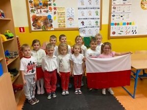 SP Czapiewice Szkoła do hymnu