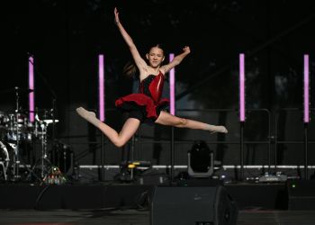 TŁUMY NA MUZYKOBRANIU W BRUSACH