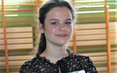 Kornelia Lemańczyk absolwentka Szkoły Podstawowej nr 1 im. Jana Pawła II w Brusach nagrodzona przez Marszałka Województwa Pomorskiego