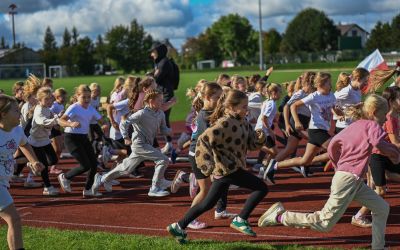 XXX BIEG GRYFA W BRUSACH - SETKI UCZNIÓW NA STARCIE