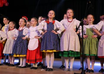 DZIEŃ BABCI I DZIADKA Z ZESPOŁEM KRËBANE