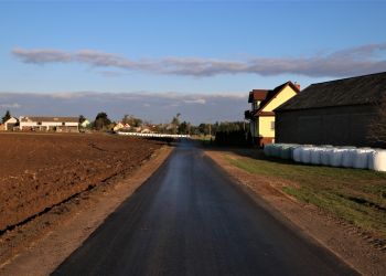 KOLEJNY ODCINEK DROGI Z BRUS - JAGLII DO ŻABNA JEST JUŻ GOTOWY