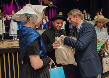 POWITANIE FESTIWALOWYCH ZESPOŁÓW