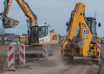 RUSZYŁA WIELOMILIONOWA PRZEBUDOWA CENTRUM BRUS