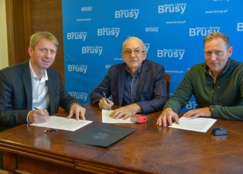 GMINA ROZPOCZYNA BUDOWĘ DRUGIEGO ETAPU DROGI DO CZAPIEWIC – WYBUDOWANIA