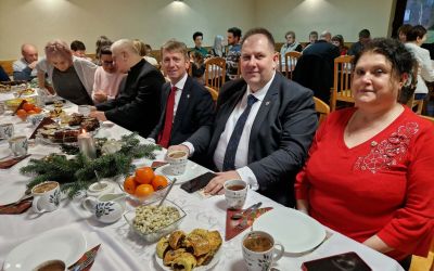 PRZEDŚWIĄTECZNE SPOTKANIE MIESZKAŃCÓW W HUCIE