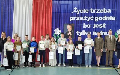 SP W LEŚNIE: Konkurs matematyczno-fotograficzny