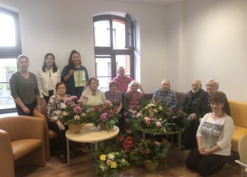 Warsztaty florystyczne w Dziennym Domu Pobytu w Brusach