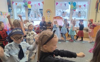 PRZEDSZKOLE NR 1 W BRUSACH: Bal karnawałowy Muchomorków