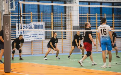 TURNIEJ SIATKÓWKI O PUCHAR BURMISTRZA BRUS Z SPSE