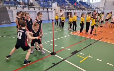 SP NR 1 W BRUSACH: Zawody gminne w sztafetach sprawnościowych