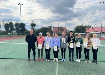 Dzieci i młodzież rywalizowały w tenisie ziemnym